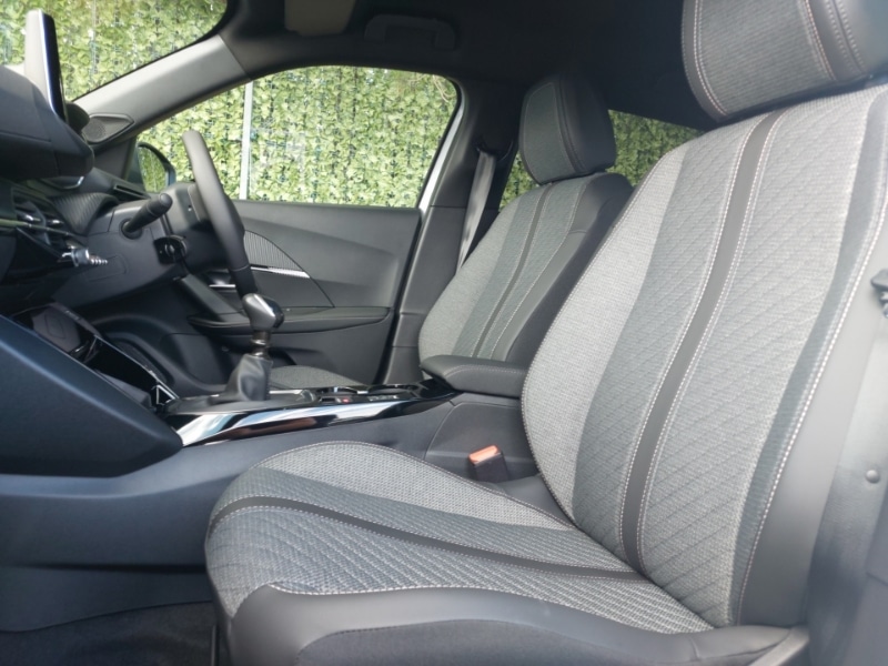 Used Peugeot 2008 2025 for sale - 76861543: Photo 5