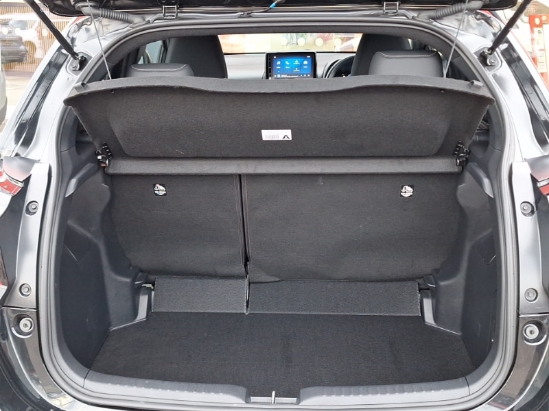 Used Mazda Mazda2 HYBRID 2024 for sale - 76947878: Photo 8