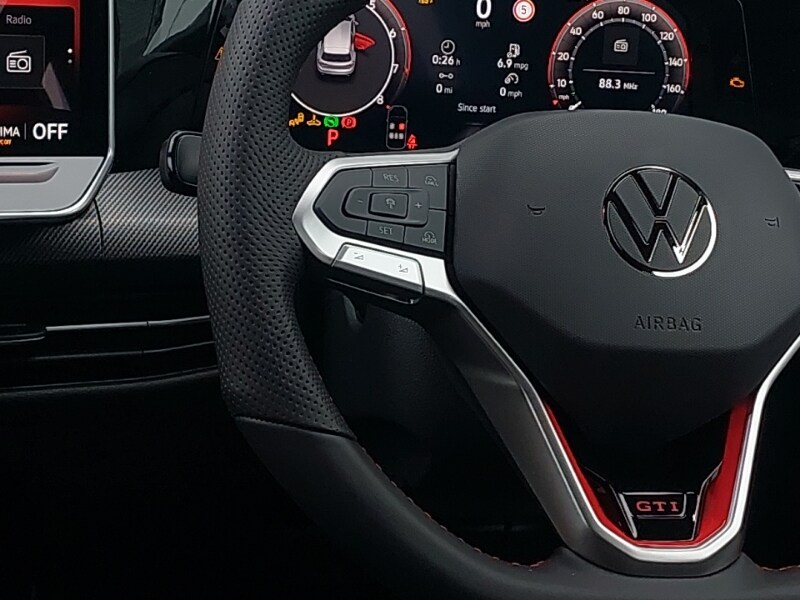 Used Volkswagen Golf 2025 for sale - 77847825: Photo 10