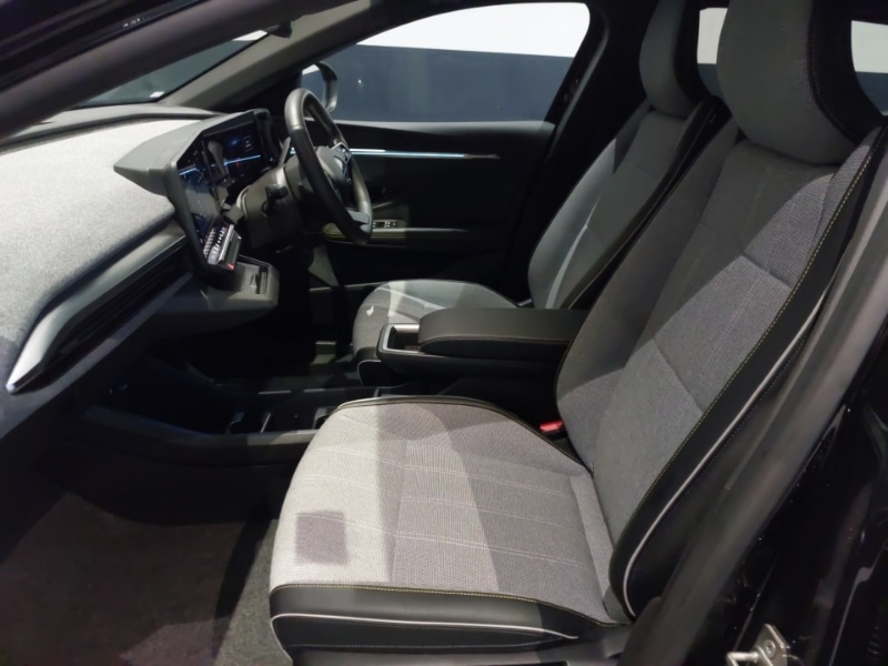 Used Renault Megane E Tech 2023 for sale - 77817188: Photo 5