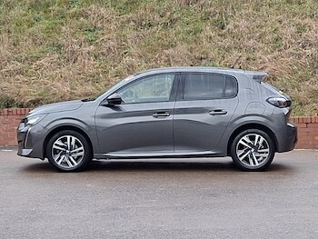 Used Peugeot 208 2023 for sale - 77196788: Photo