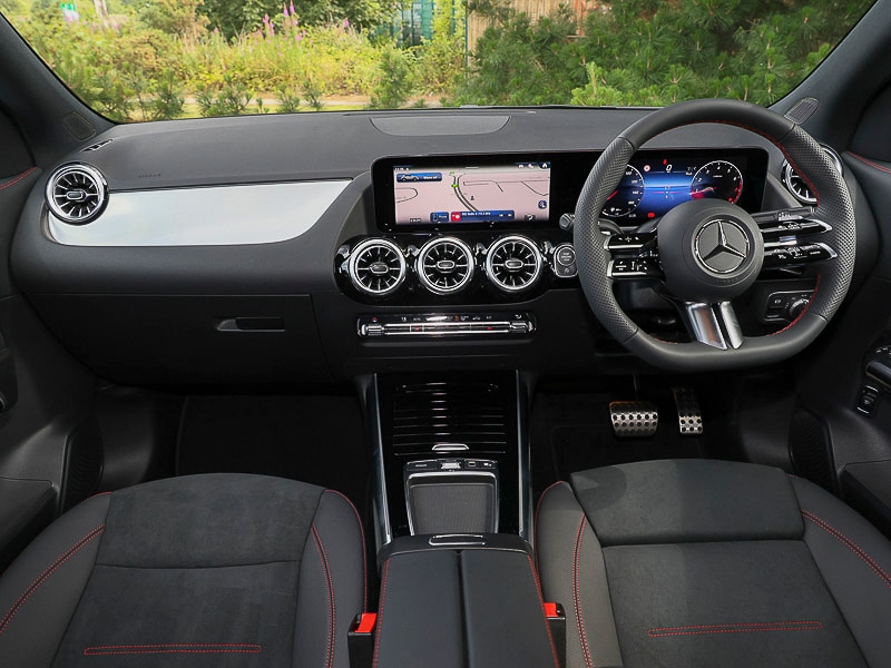 Used Mercedes-Benz GLA 2024 for sale - 76548260: Photo 2