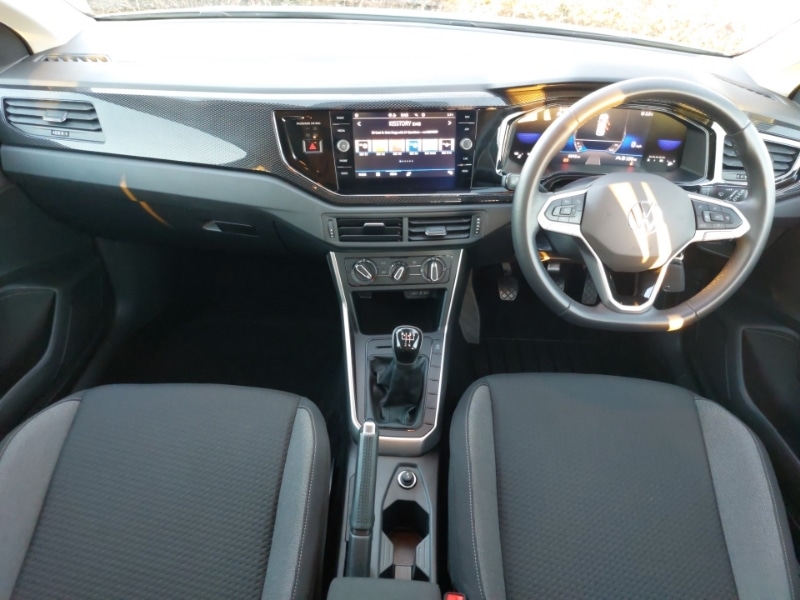 Used Volkswagen Polo 2024 for sale - 77338985: Photo 2