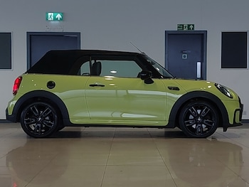 Used MINI Convertible 2022 for sale - 78355947: Photo