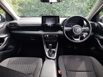 Used Toyota Yaris 2023 for sale - 79360621: Photo