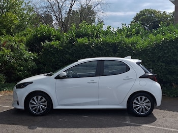 Used Toyota Yaris 2023 for sale - 79360621: Photo