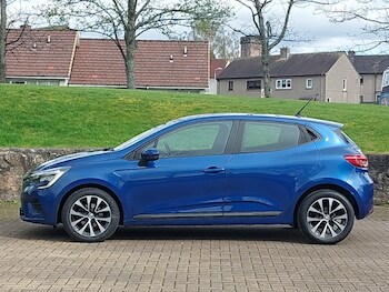 Used Renault Clio 2021 for sale - 78318095: Photo