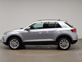 Used Volkswagen T-Roc 2025 for sale - 77032105: Photo