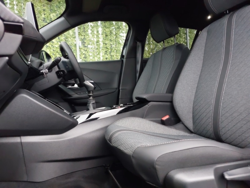 Used Peugeot 2008 2025 for sale - 77410574: Photo 5