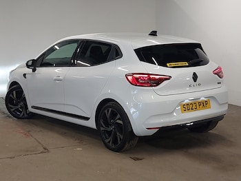 Used Renault Clio 2023 for sale - 77762159: Photo