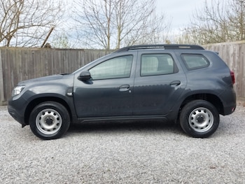 Used Dacia Duster 2023 for sale - 78133120: Photo