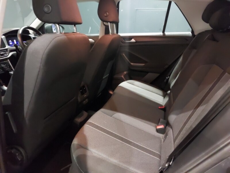 Used Volkswagen T-Roc 2023 for sale - 77695199: Photo 6