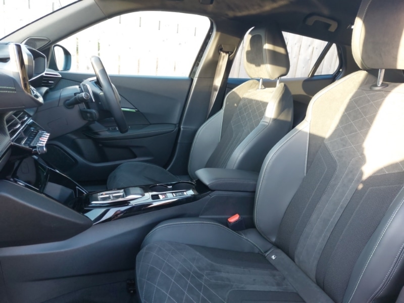 Used Peugeot 2008 2022 for sale - 76925805: Photo 5