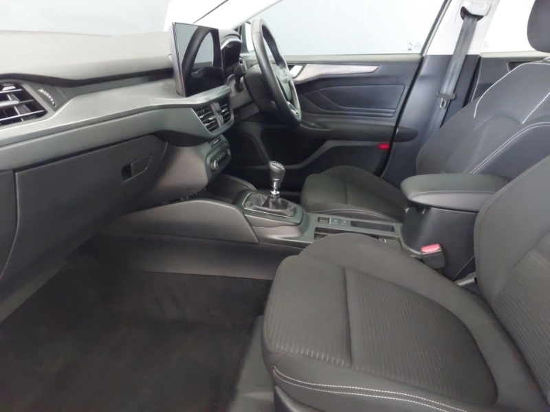 Used Ford Focus 2023 for sale - 76860920: Photo 5