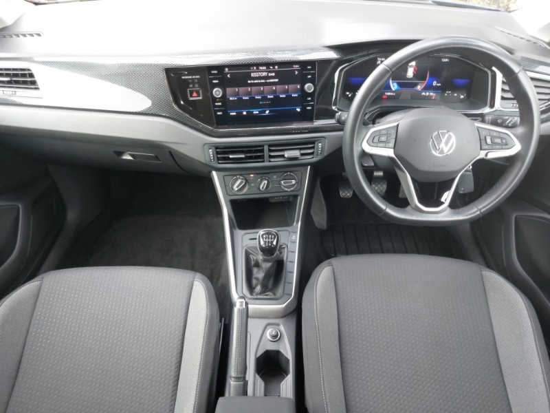 Used Volkswagen Polo 2024 for sale - 76451553: Photo 2