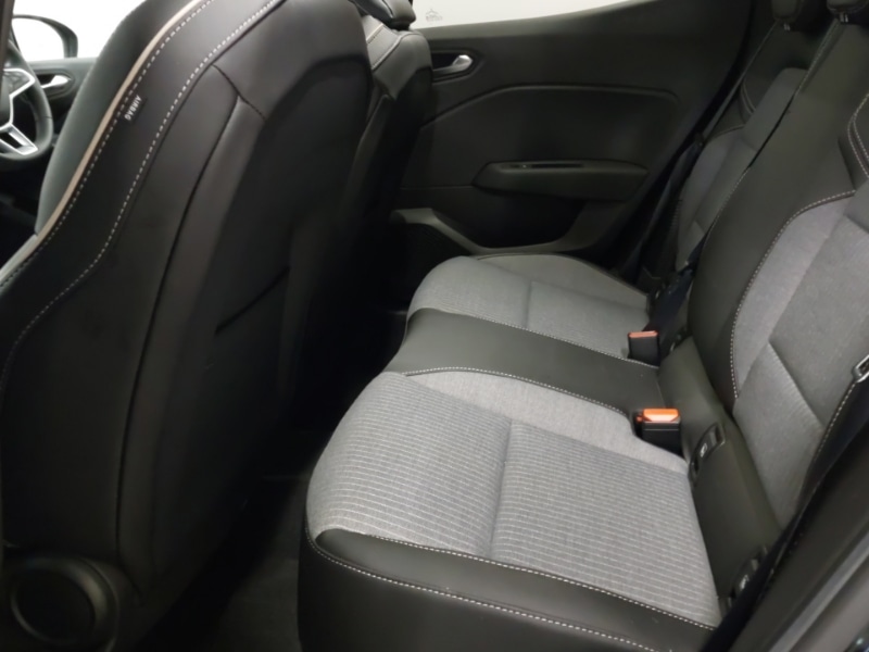 Used Renault Clio 2023 for sale - 77150476: Photo 6