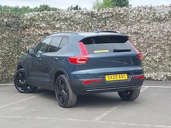 Used Volvo XC40 2025 for sale - 79538430: Photo