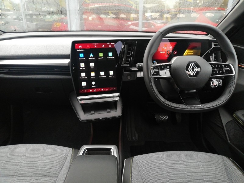 Used Renault Megane E Tech 2024 for sale - 76885750: Photo 2