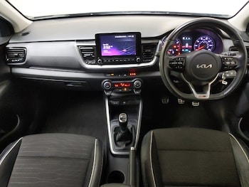 Used Kia Stonic 2022 for sale - 76383551: Photo