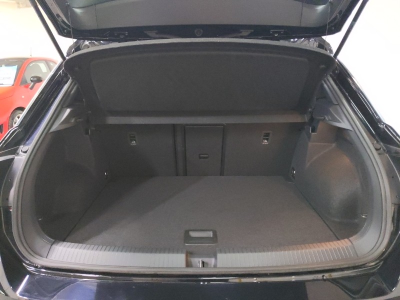 Used Volkswagen T-Roc 2025 for sale - 77049576: Photo 8