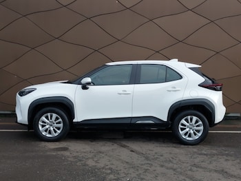 Used Toyota Yaris Cross 2023 for sale - 77434006: Photo