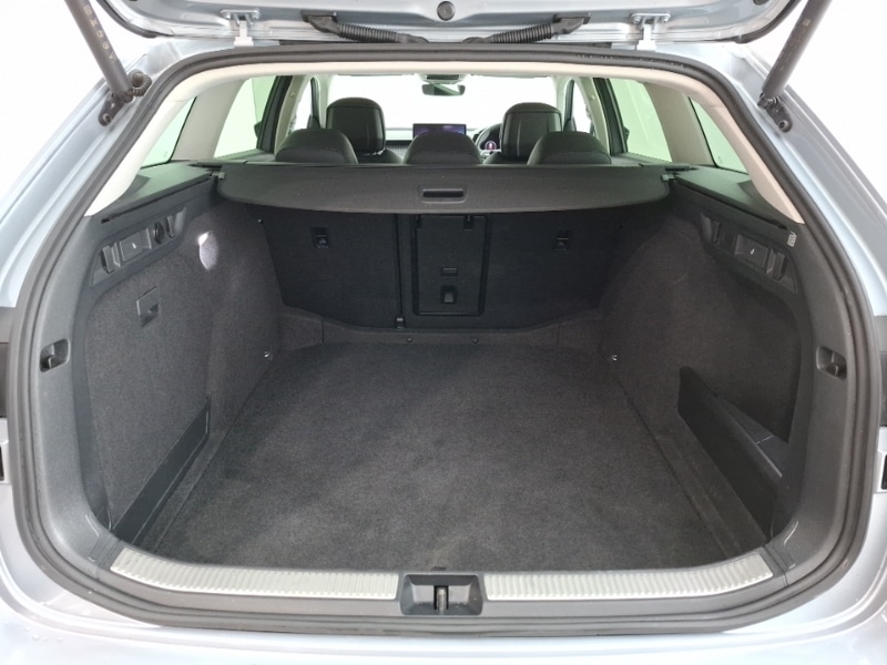 Used Skoda Superb 2024 for sale - 78046151: Photo 8