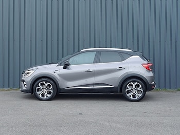 Used Renault Captur 2023 for sale - 78584940: Photo