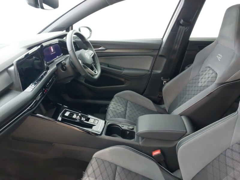 Used Volkswagen Golf 2023 for sale - 77948434: Photo 5