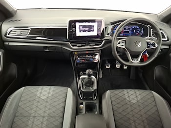 Used Volkswagen T-Roc 2022 for sale - 76749647: Photo