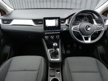 Used Renault Captur 2022 for sale - 76380411: Photo
