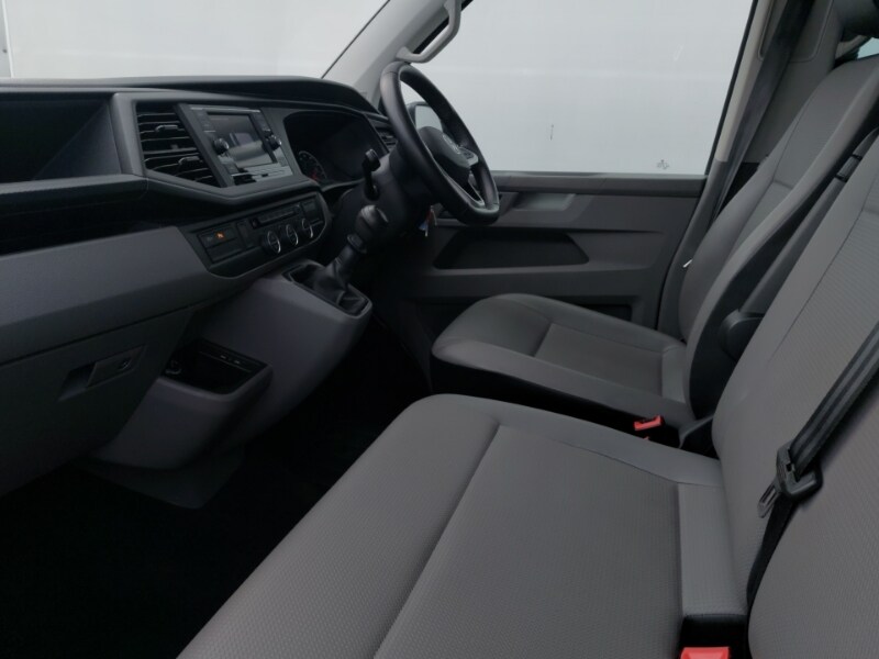 Used Volkswagen Transporter Shuttle 2024 for sale - 78023025: Photo 5