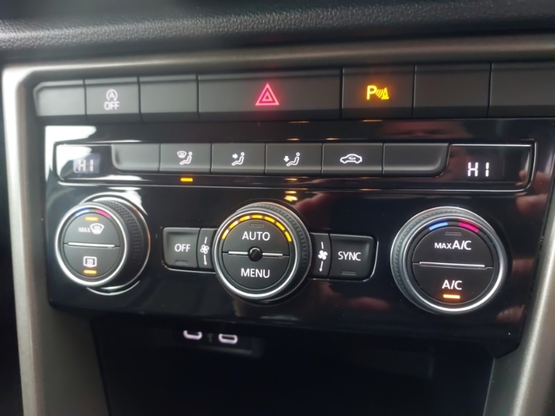 Used Volkswagen T-Roc 2021 for sale - 77419473: Photo 11