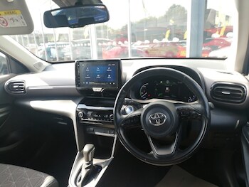 Used Toyota Yaris Cross 2022 for sale - 75762418: Photo