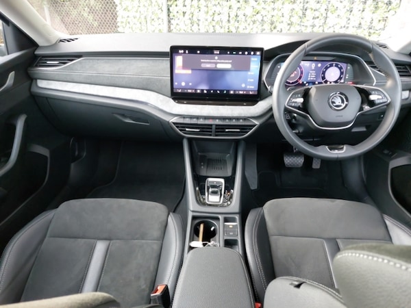 Used Skoda Octavia 2024 for sale - 76321174: Photo 2