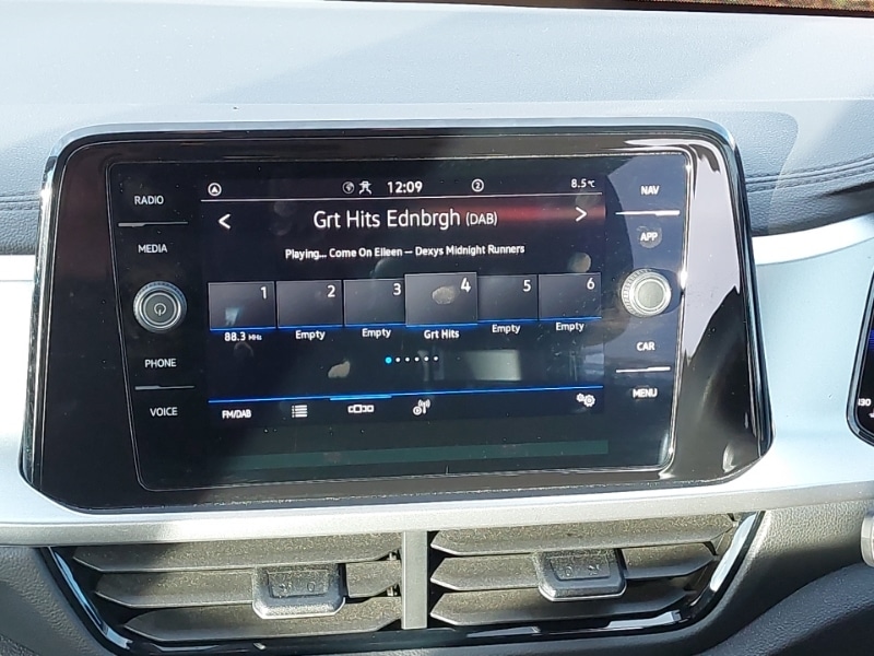 Used Volkswagen T-Roc 2023 for sale - 77664551: Photo 11