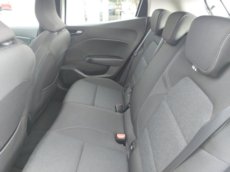 Used Renault Clio 2023 for sale - 76752156: Photo 6