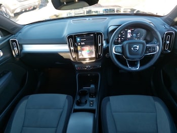 Used Volvo XC40 2022 for sale - 77419587: Photo