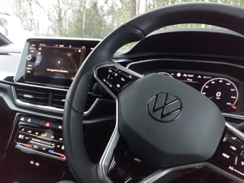 Used Volkswagen T-Roc 2023 for sale - 77467459: Photo 7