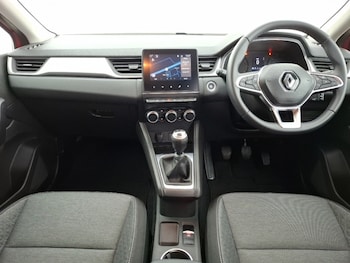 Used Renault Captur 2022 for sale - 77793256: Photo