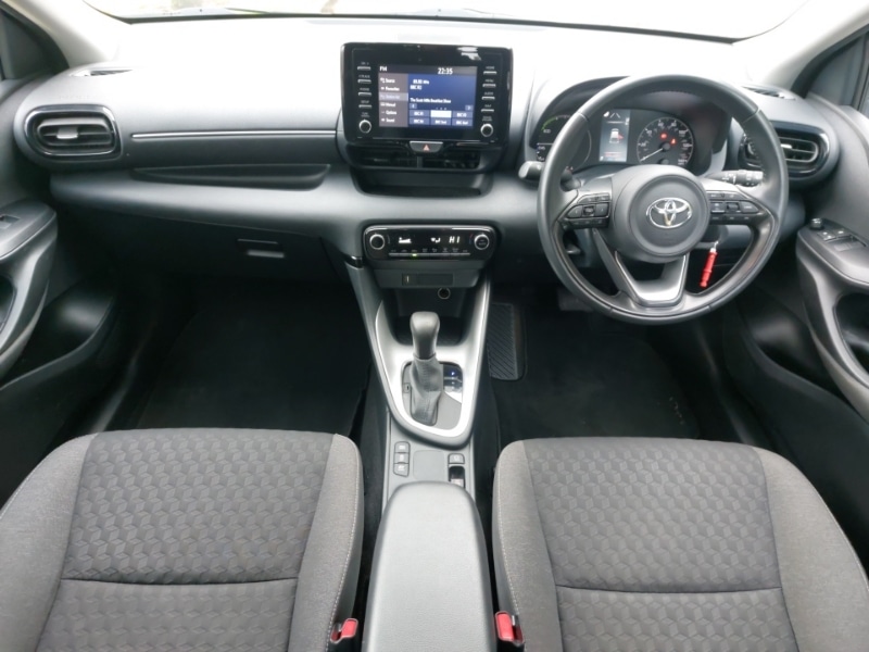 Used Toyota Yaris 2023 for sale - 77912470: Photo 2
