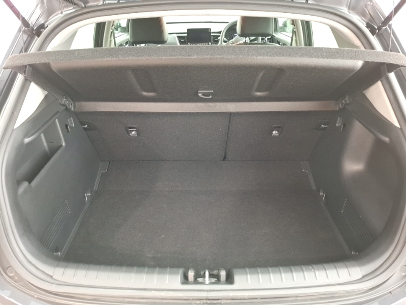 Used Kia Stonic 2023 for sale - 77467370: Photo 8