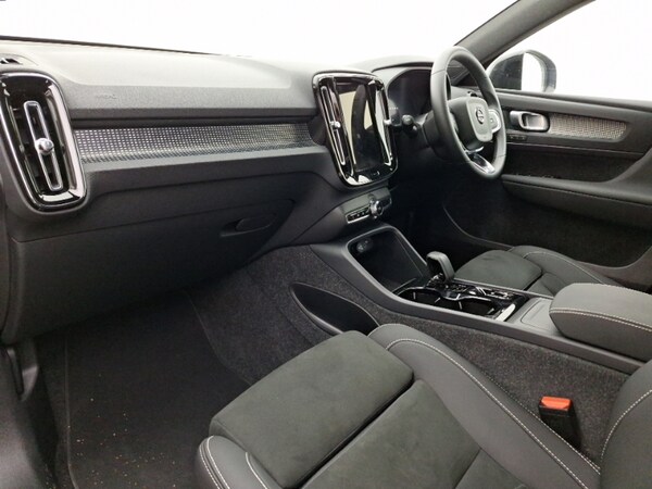 Used Volvo XC40 2024 for sale - 76233254: Photo 5