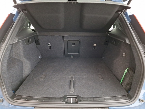 Used Volvo XC40 2024 for sale - 76233254: Photo 8