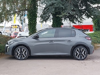 Used Peugeot 208 2025 for sale - 76288839: Photo 4