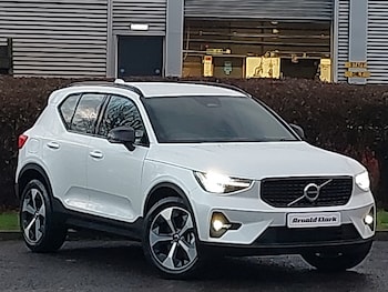 2025 - 2.0 B3P Plus Dark 5dr Auto