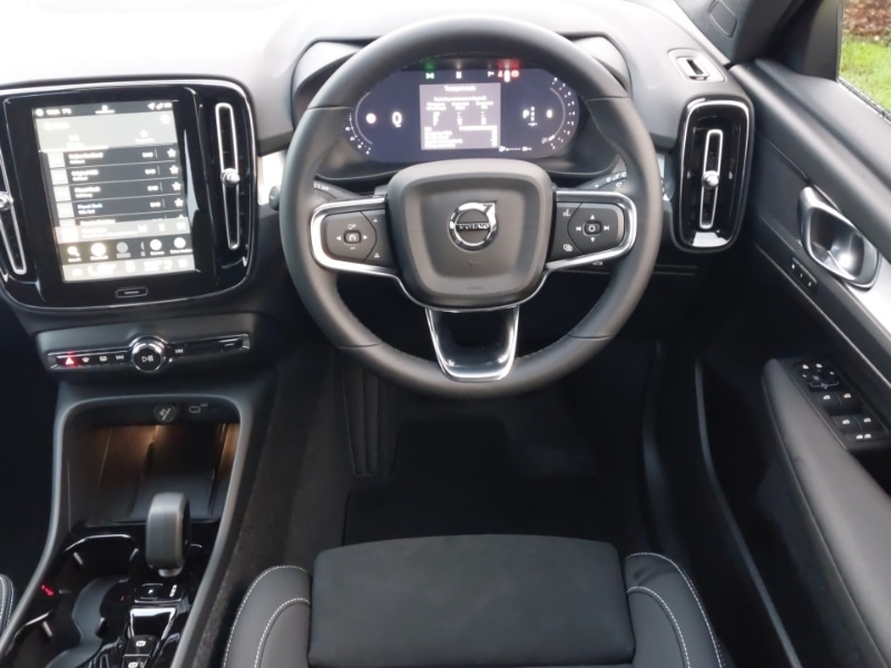 Used Volvo XC40 2025 for sale - 77142419: Photo 7