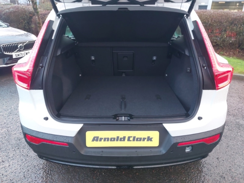 Used Volvo XC40 2025 for sale - 77142419: Photo 8