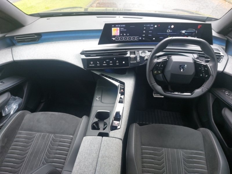 Used Peugeot 3008 2024 for sale - 76401185: Photo 2