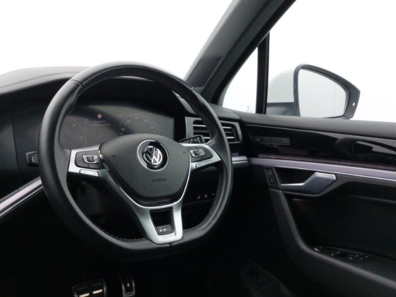 Used Volkswagen Touareg 2019 for sale - 76849400: Photo 10