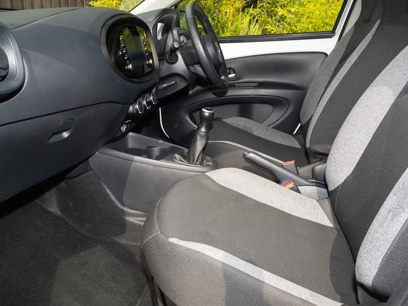 Used Toyota Aygo X 2022 for sale - 76700170: Photo 5